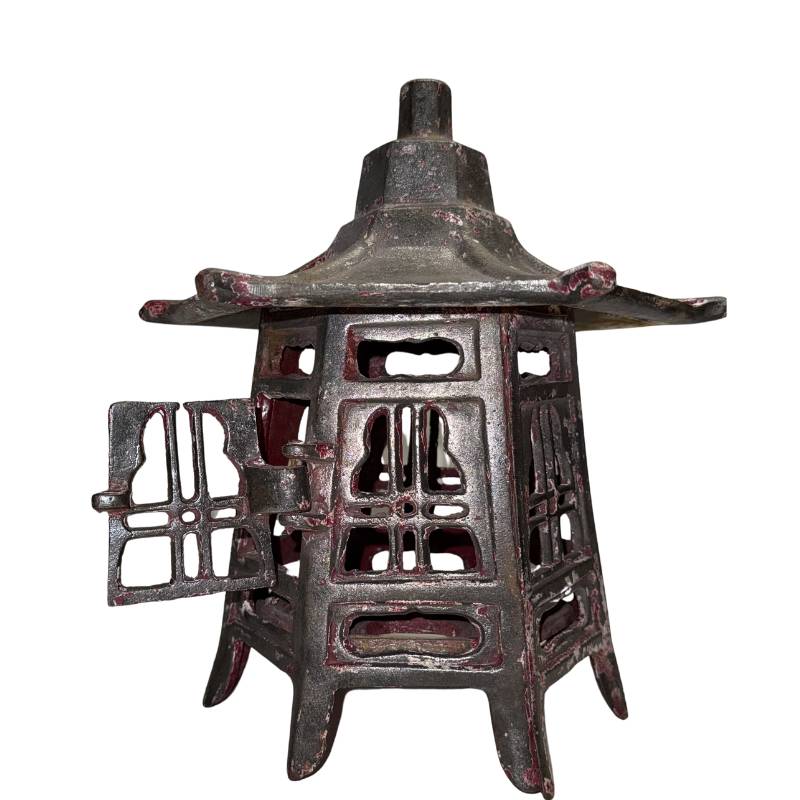 Hexagonal roof of the red Japanese lantern viewed from the front