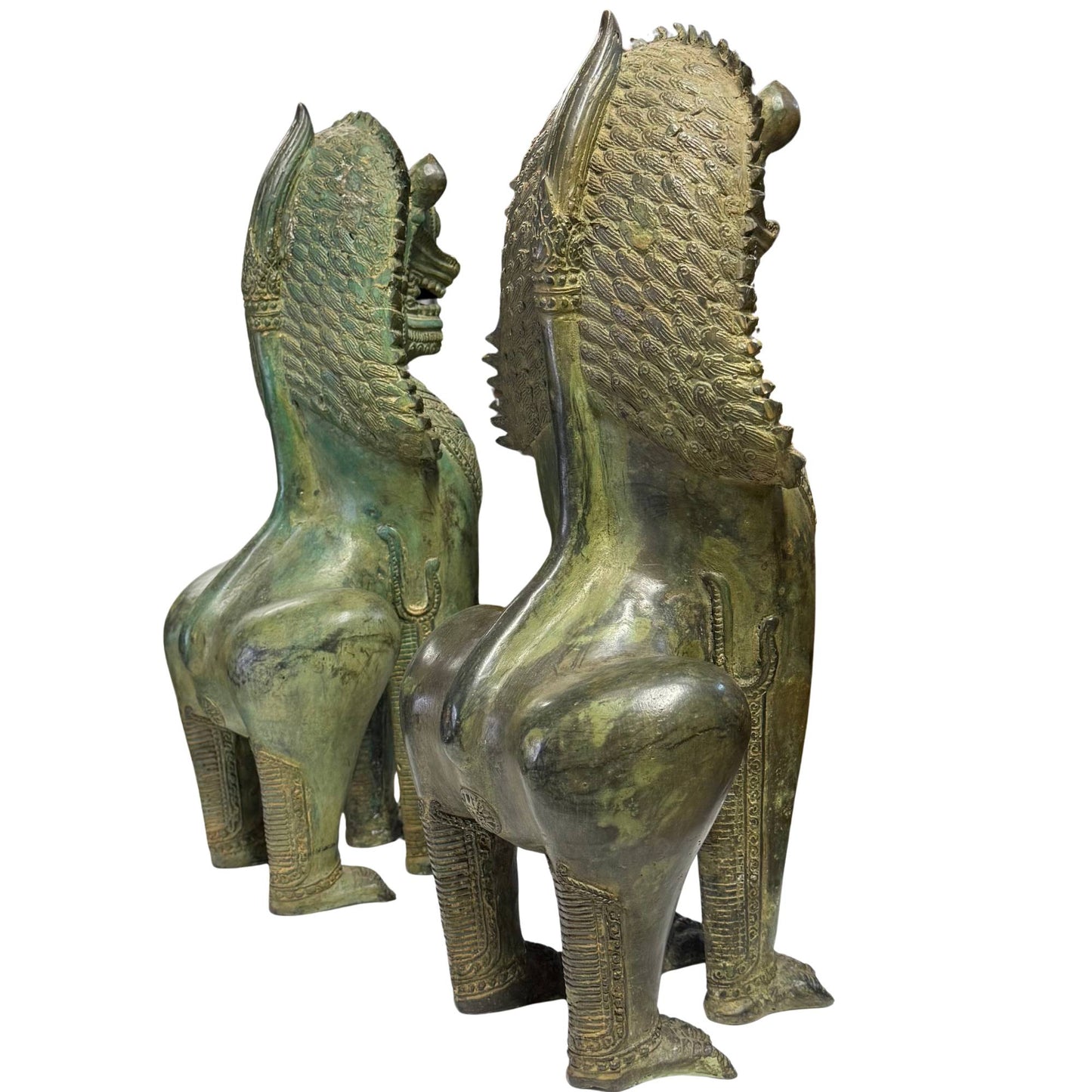 Validated set of two heavy bronze lions totaling 7.4 kg